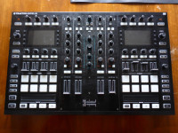 Traktor Kontrol S8 (Hi-Fi Musik­gerät, Verstärker, Endstufe)